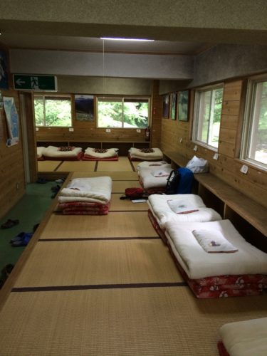 広河原山荘寝室
